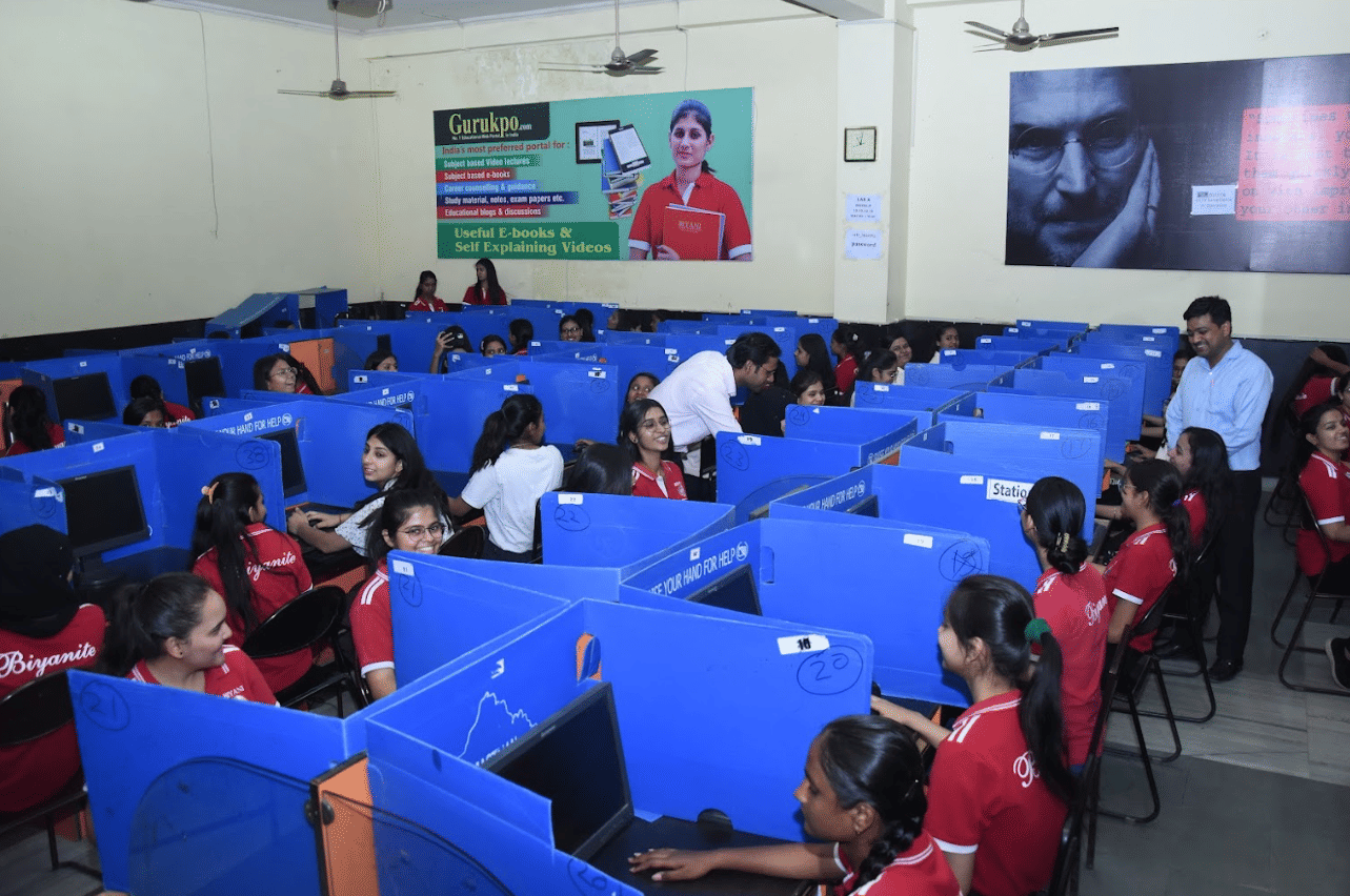 Biyani Girls College Jaipur Labs photo 5